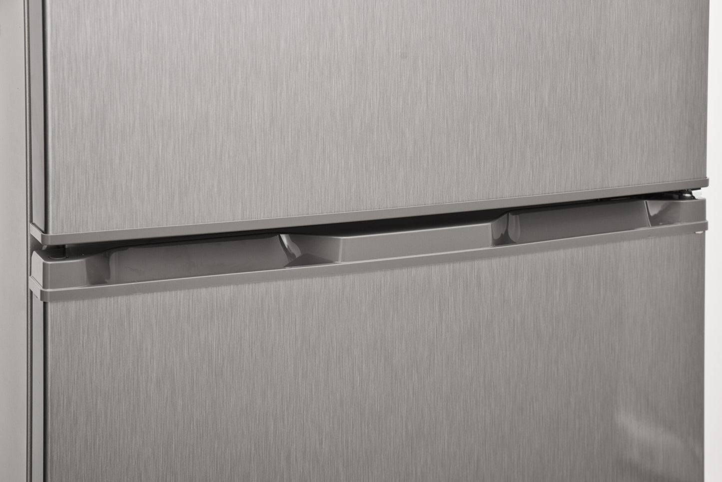 FRIGIDAIRE MOUNT REFRIGERATOR