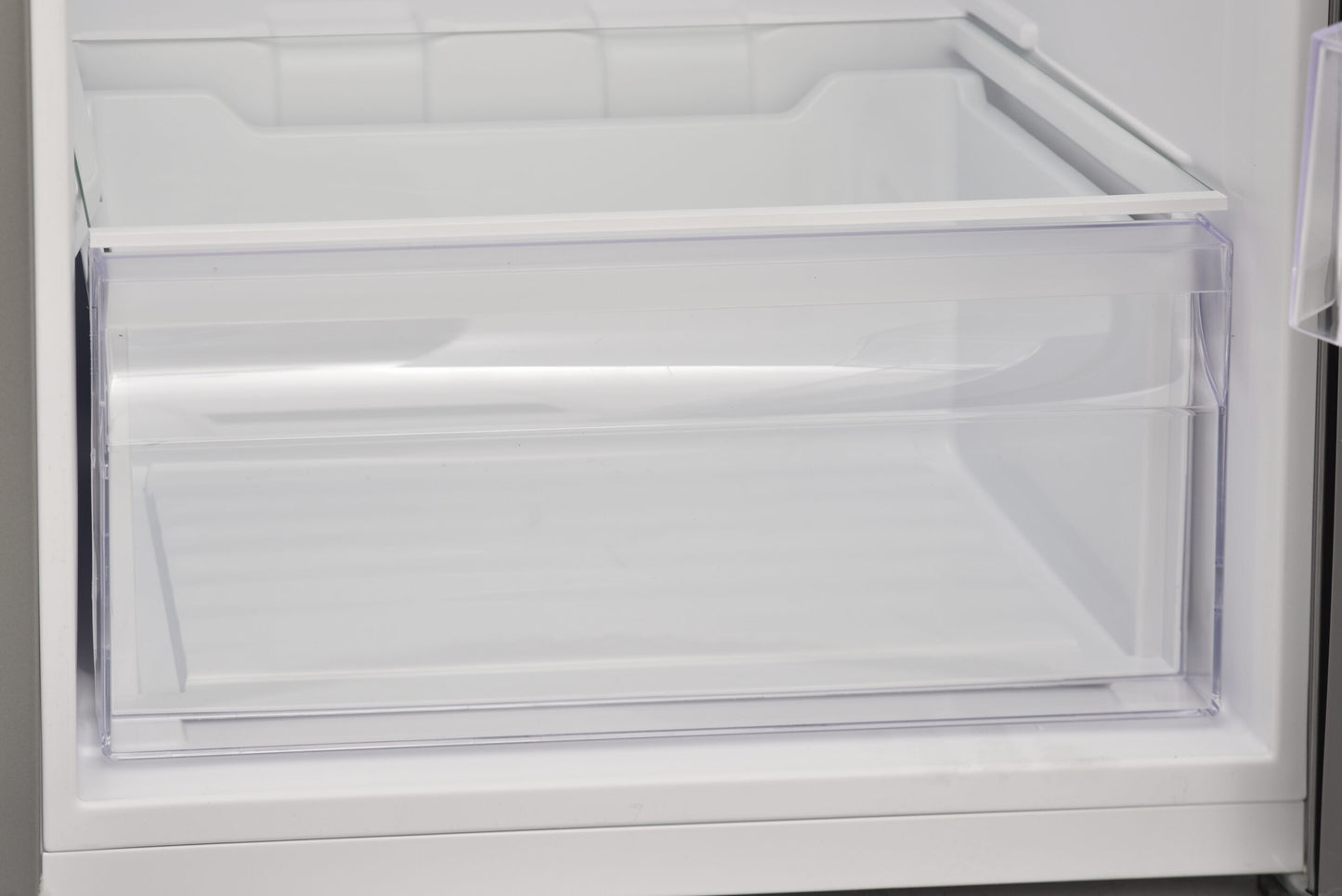 FRIGIDAIRE MOUNT REFRIGERATOR